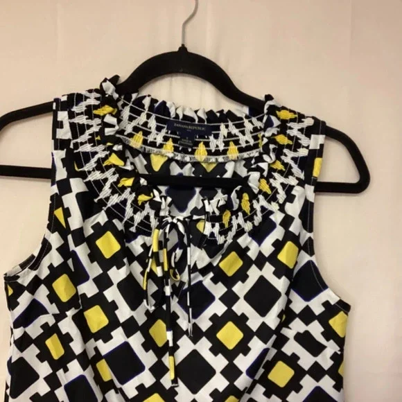 Banana Republic Blouse Abstract Business Office Classic Timeless Womens Size S - Picture 3 of 8